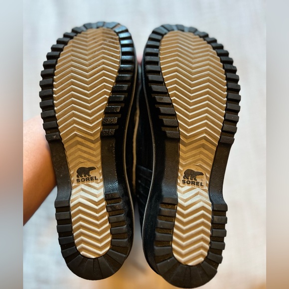 Women Sorel snow boots - Picture 3 of 4